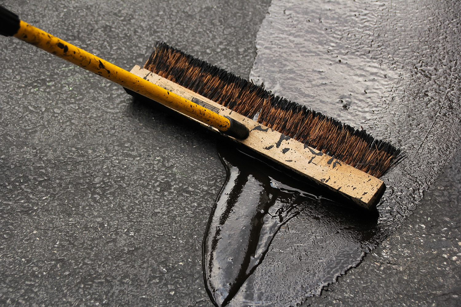 sealcoating a driveway in colorado springs, co